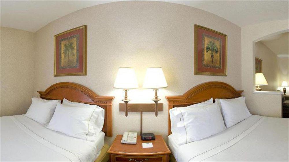 Armoni Inn & Suites Orangeburg Exterior photo